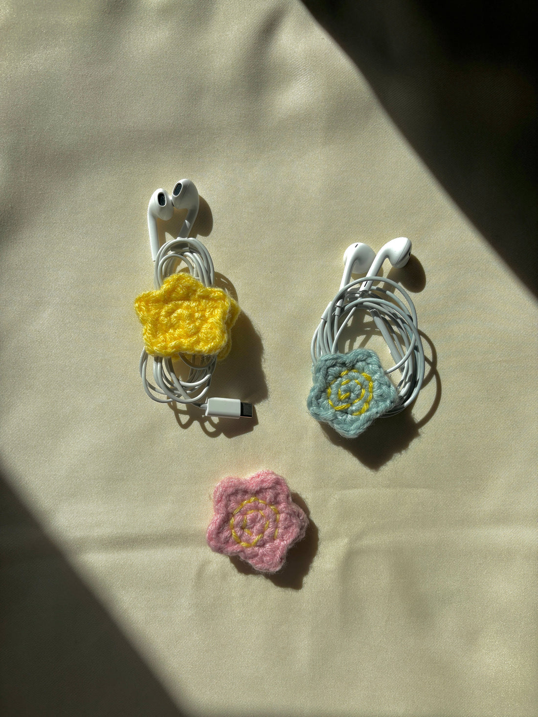 Star Earphones/Cable Holder Free Pattern